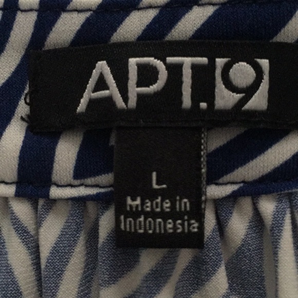 Darling Halter Dress - Picture 5 of 6